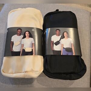 GAP Fit Black Or Cream Belt Bag/fanny Pack Price Is For 1